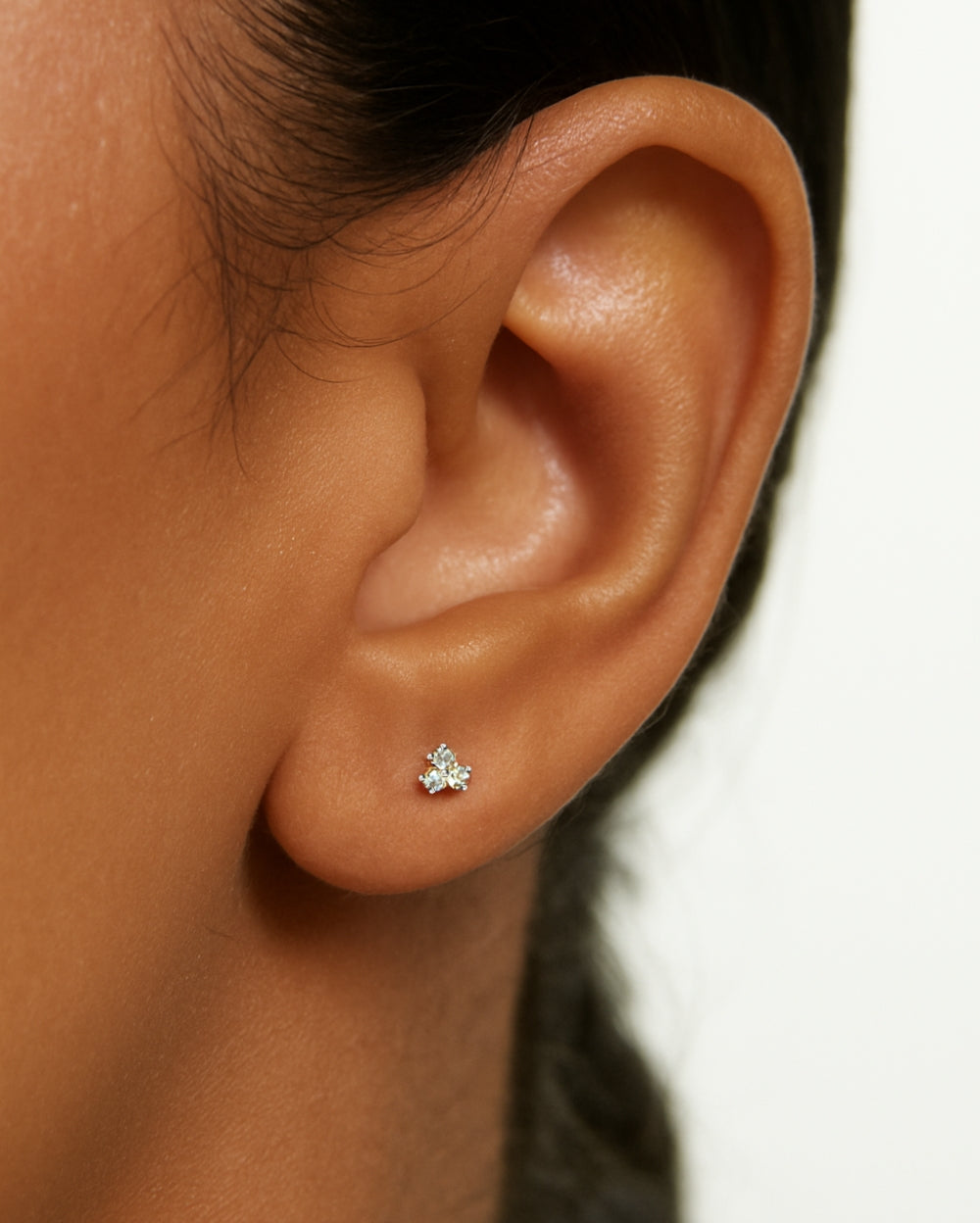 Covetear Piccolo Trilogy Cartilage Earring#material_14k_White_Gold
